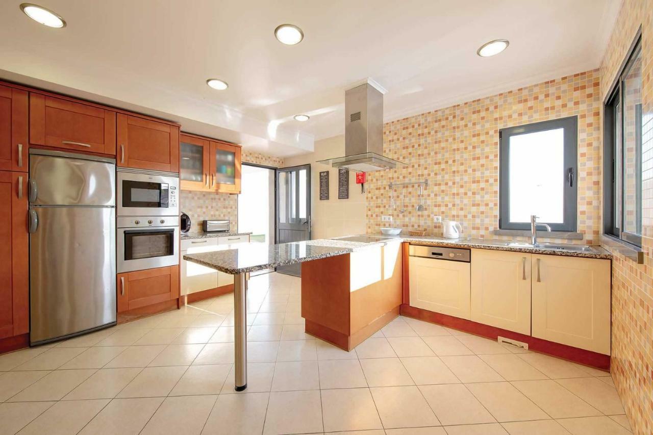 Villa Ruana - 5 Bedrooms On Suite- Free Out Door Hot Jacuzzi - By Bedzy Albufeira Exterior foto